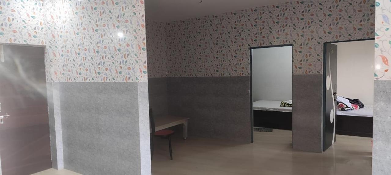 Hotel Radhey Krishna Patna  Luaran gambar